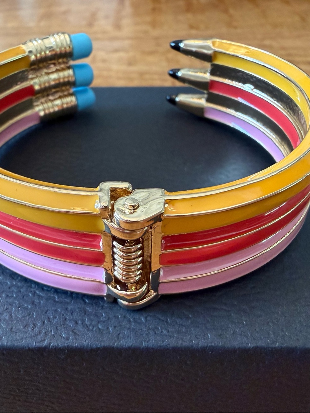 Betsy Johnson bracelet - Picture 3 of 7